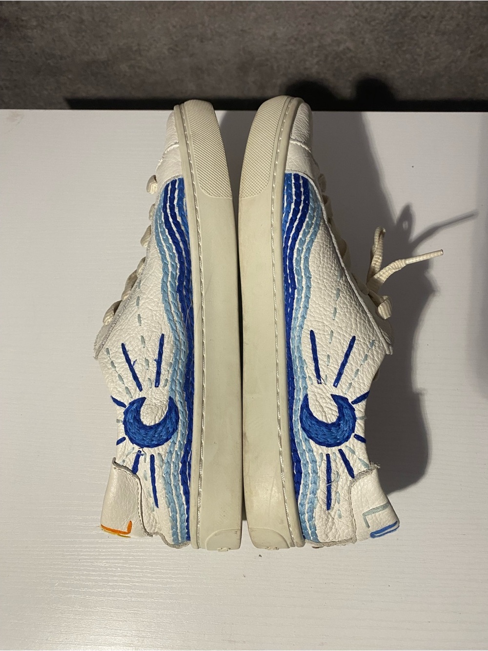 Soludos Leather Embroidered Sol Y Luna Sun Moon Low Top Sneakers Womens Size 8.5 - Picture 6 of 8